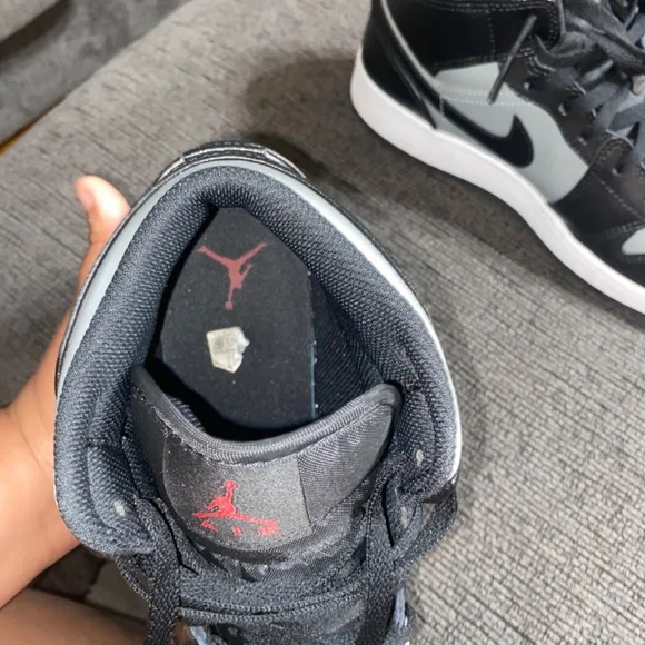 Retro Jordan 1s (mids)